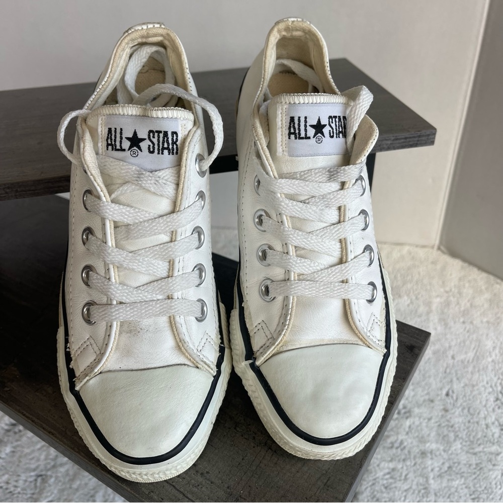 Converse All Star White Leather Sneakers, Size 3Y - Picture 2 of 9